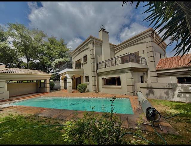3 BEDROOM PROPERTY TO RENT IN BLUE VALLEY GOLF ESTATE